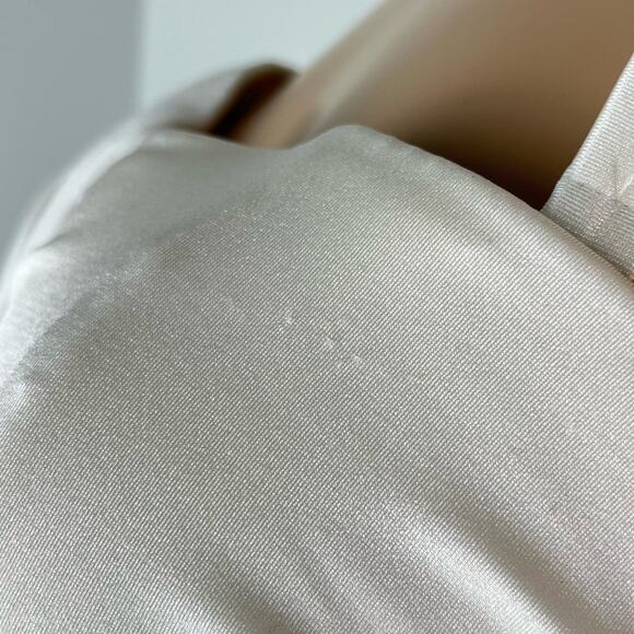 Victorias Secret White Twist Front Knockout Strapless Bandeau Bikini Top - Picture 7 of 8